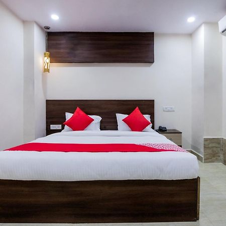 Super Hotel O Holiday Rani Gunj Opp Punjab National Bank Secundurabad Eksteriør bilde