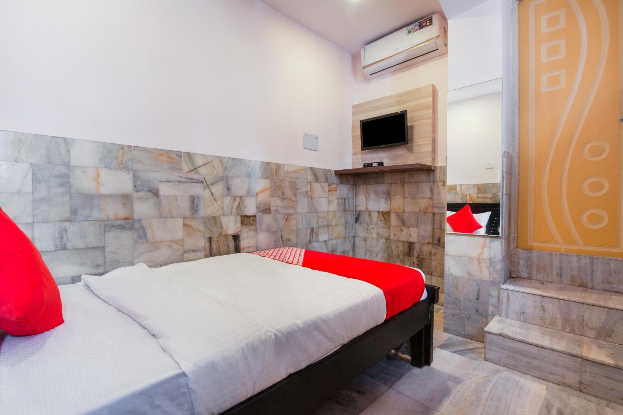 Super Hotel O Holiday Rani Gunj Opp Punjab National Bank Secundurabad Eksteriør bilde