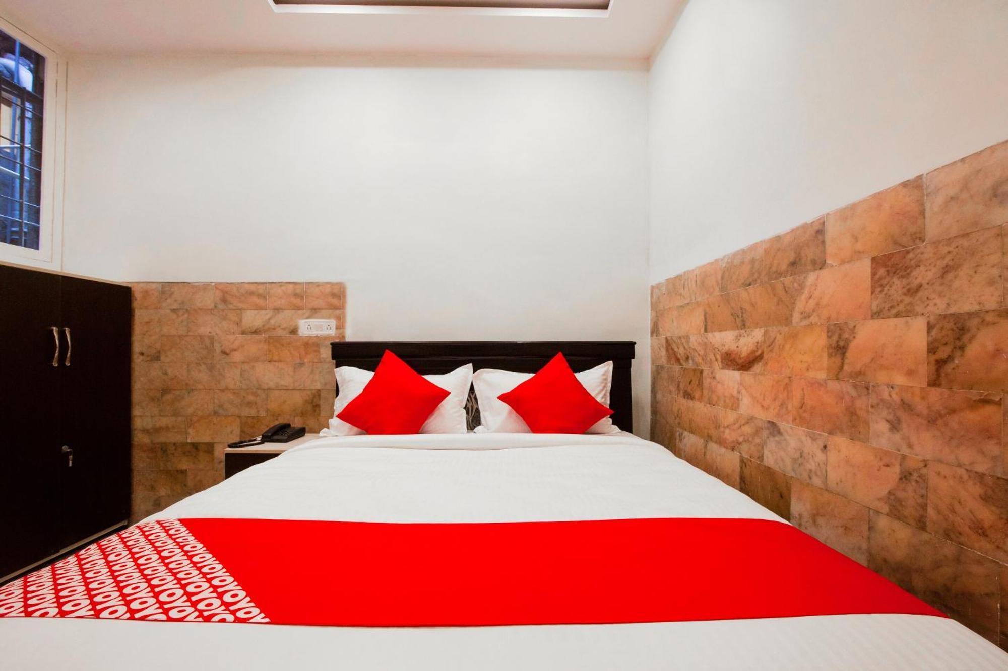 Super Hotel O Holiday Rani Gunj Opp Punjab National Bank Secundurabad Eksteriør bilde